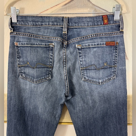 7 FOR ALL MANKIND Boycut Medium Wash Size 28 - Picture 5 of 8